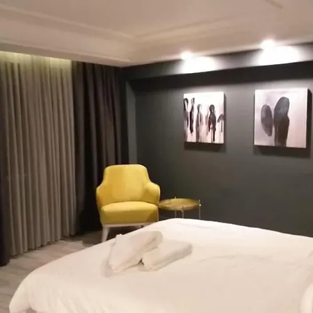 B Loft 3*