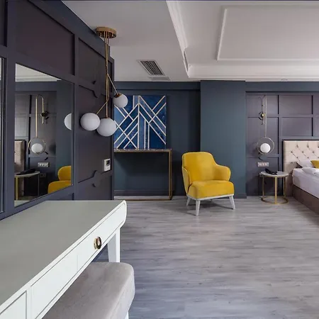 Hotel B Loft 3*