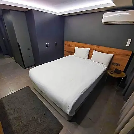 B Loft Hotel