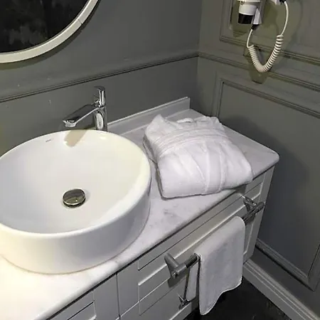 Hotel B Loft 3*